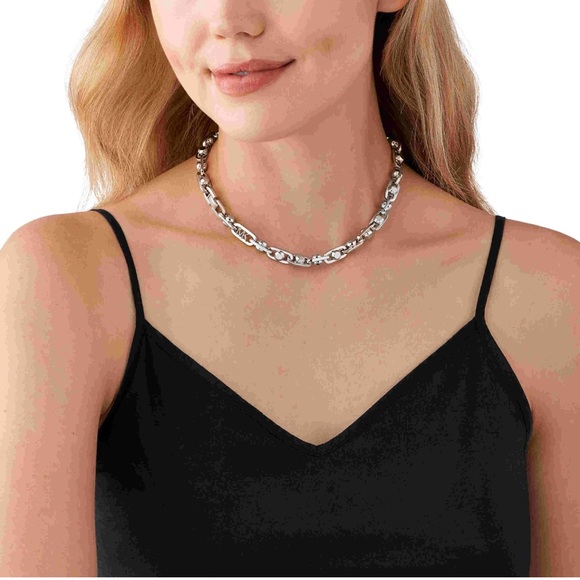 Michael Kors Astor Link 🔗 platinum finish 15” choker necklace $295 - Picture 5 of 7